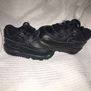 Toddler Air max size 4c
